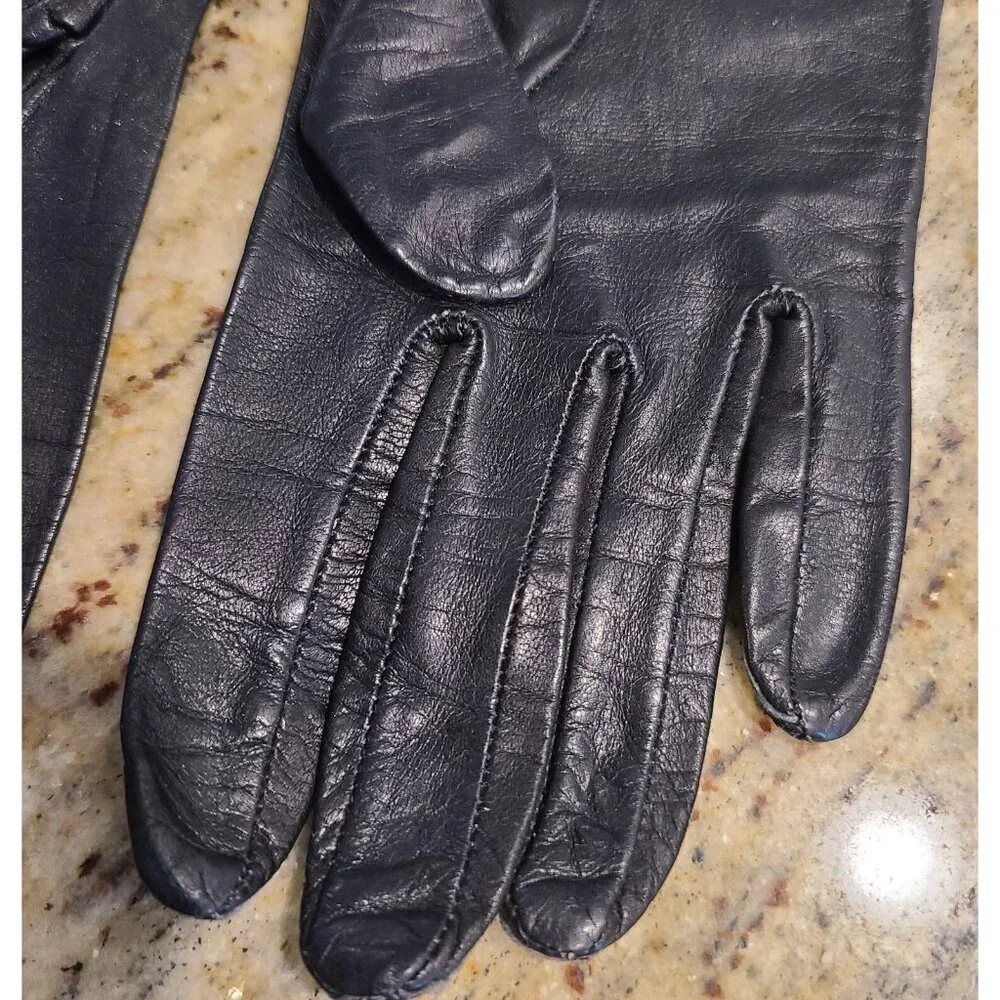 Vintage Size S/M 6.5 Black Leather 10